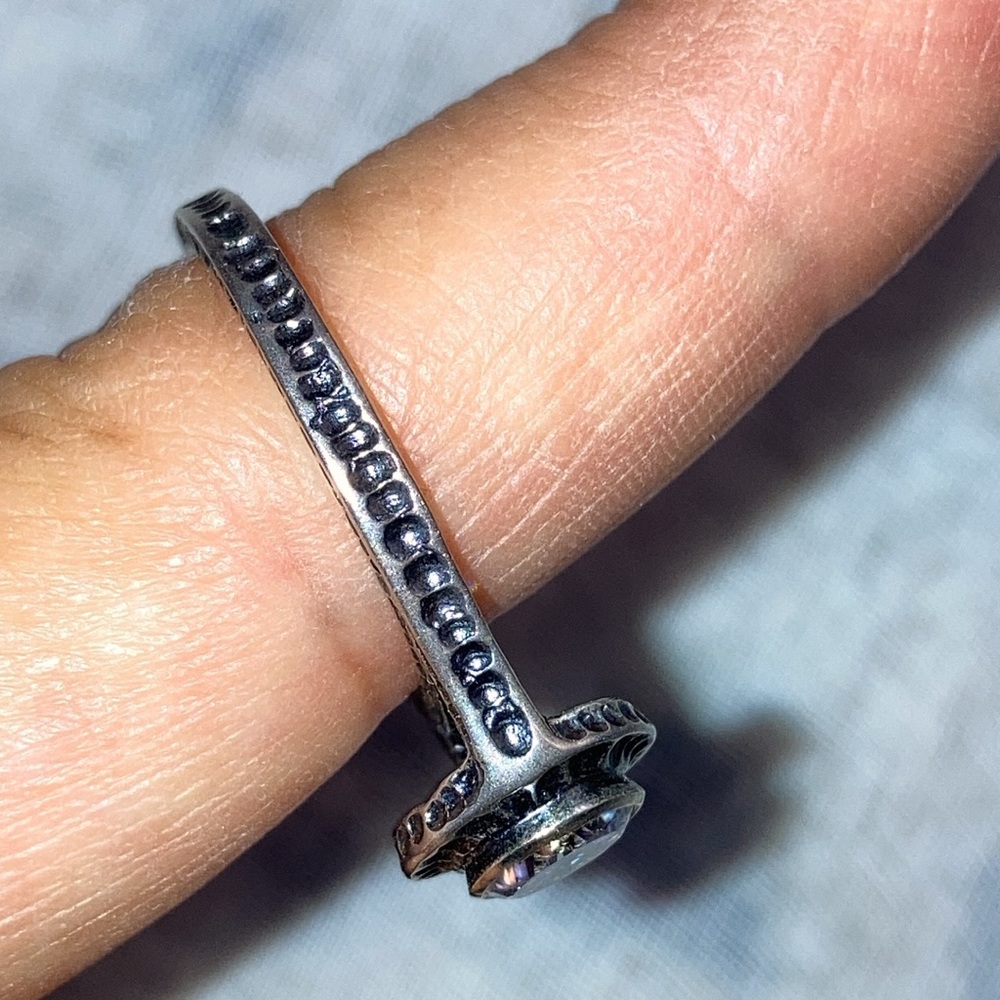 Ring - Picture 2 of 4
